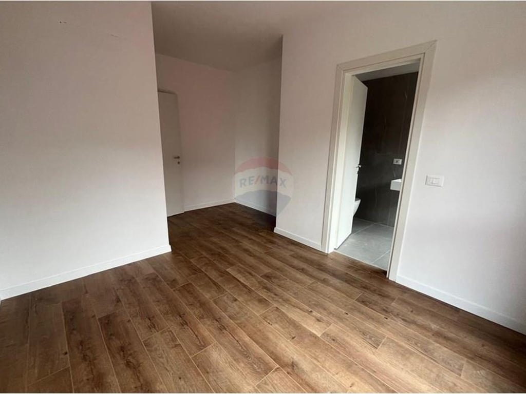 3+1+2 APARTMENT FOR SALE AT KOMUNA E PARISIT