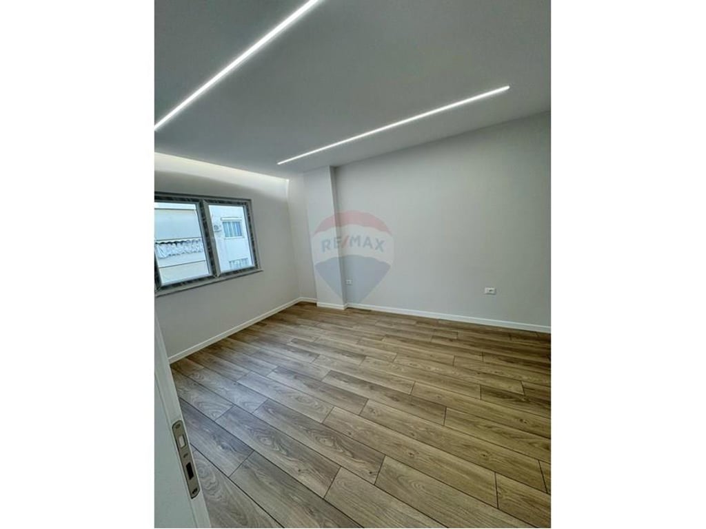 Apartment 1 + 1 for sale in Kodra Diellit.