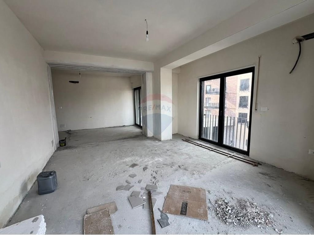 2+1+2 Apartment for Sale