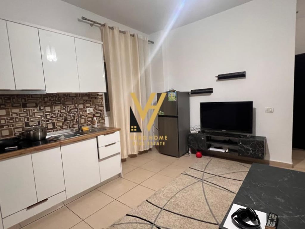 AFFITTASI APPARTAMENTO 1+1+BALCONE IN VIA 5 MAGGIO 500 EURO