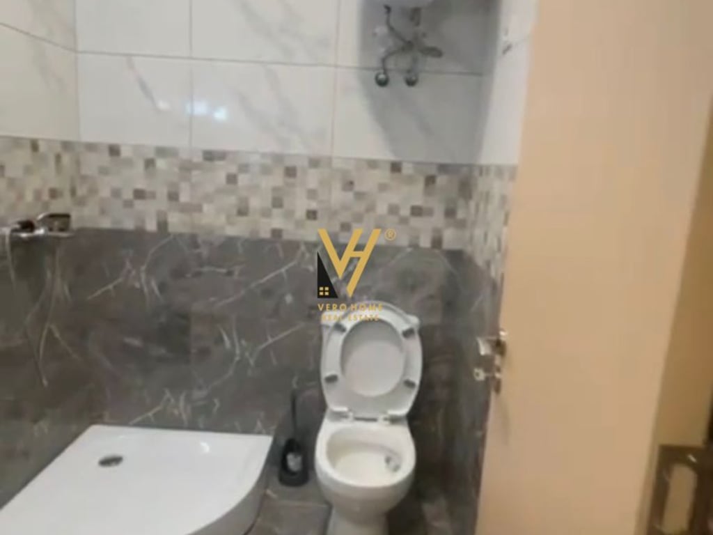 JEPET APARTAMENT 2+1+BLK ME QERA TEK ASTIRI 550 EURO