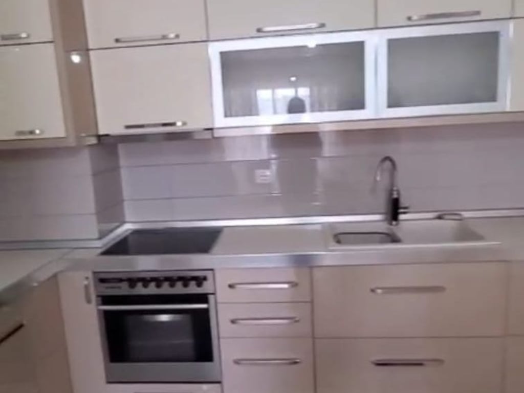 Jepet me Qera Apartament 2+1 ne Astir Prane Ozone