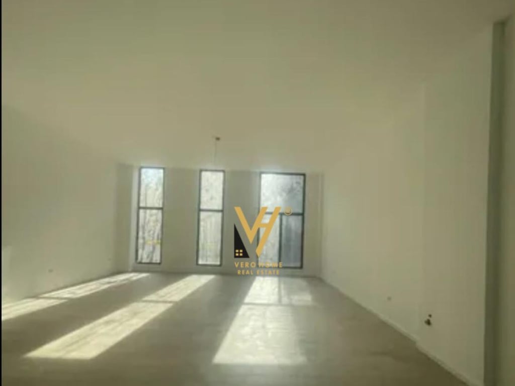 JEPET ZYRE 400 M2 ME QERA NE YZBERISHT 50.000 LEKE