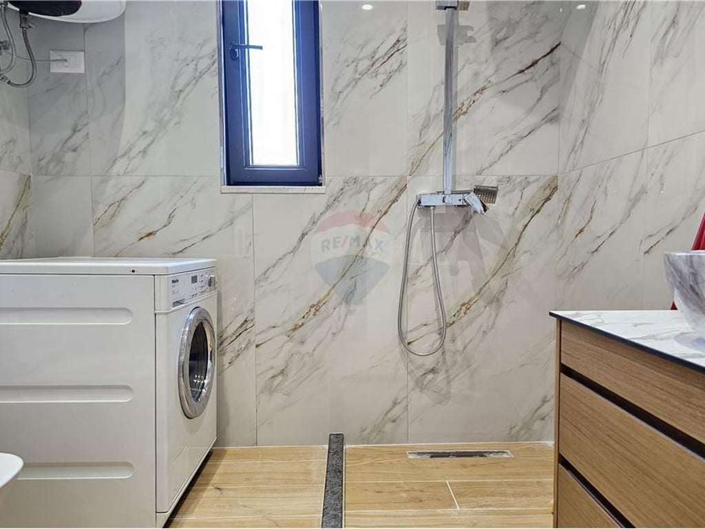 Appartamento 2+1 in affitto in Via Elbasanit!