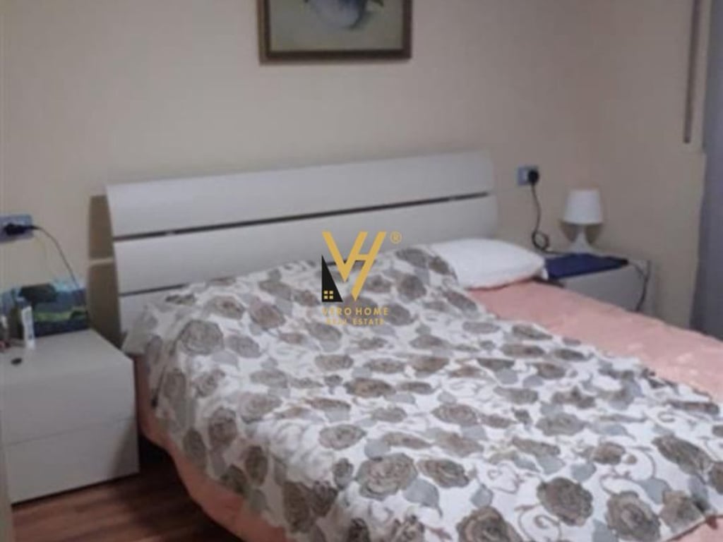 VENDESI APPARTAMENTO 1+1+BLK PRESSO MARTENITETI I RI, BRRYLI 140.000 EURO