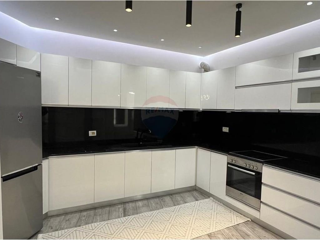 2+1 apartment in Astir