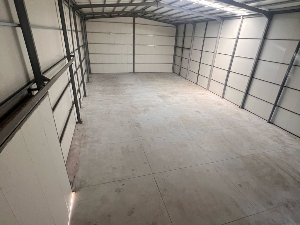 🏡 A warehouse is available for rent on the Tirana-Durres highway.