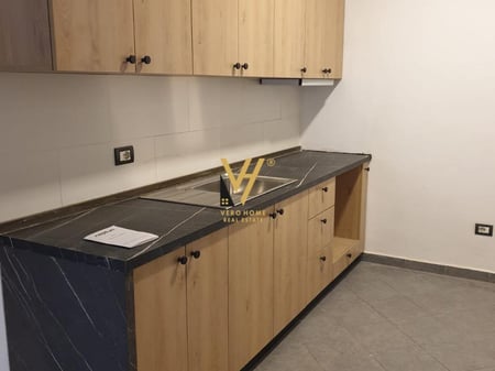 AFFITTASI APPARTAMENTO 2+1+BALCONE VUOTO E FRESCO A 400 EURO