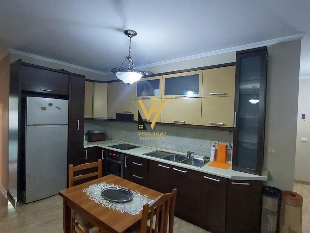 JEPET APARTAMENT 2+1+BLK ME QERA NE ASTIR 50.000 LEKE