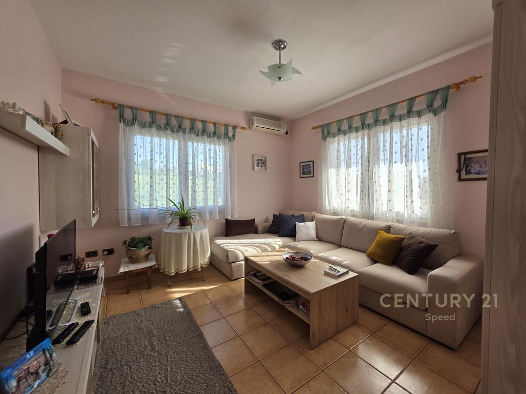 SHESIM VILE TRE KATESHE PRANE KODRES SE PRIFTIT !!