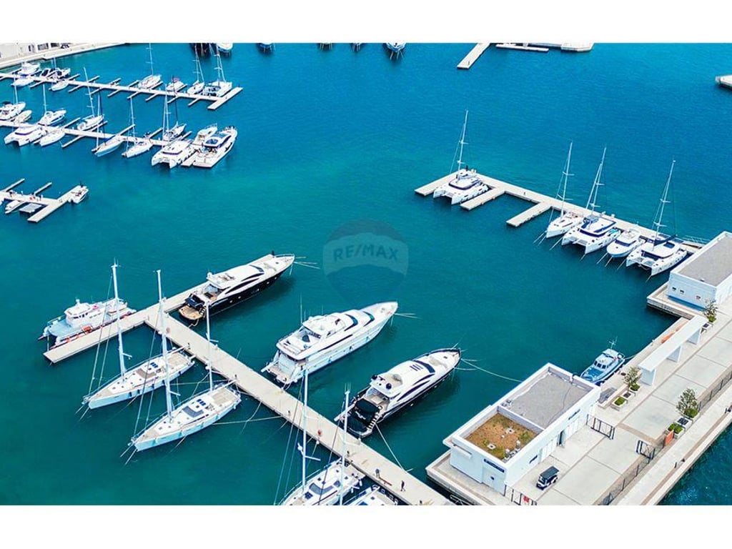 OCCASIONE!! VILLA LUSSUOSA IN VENDITA A PORTO LALZI!