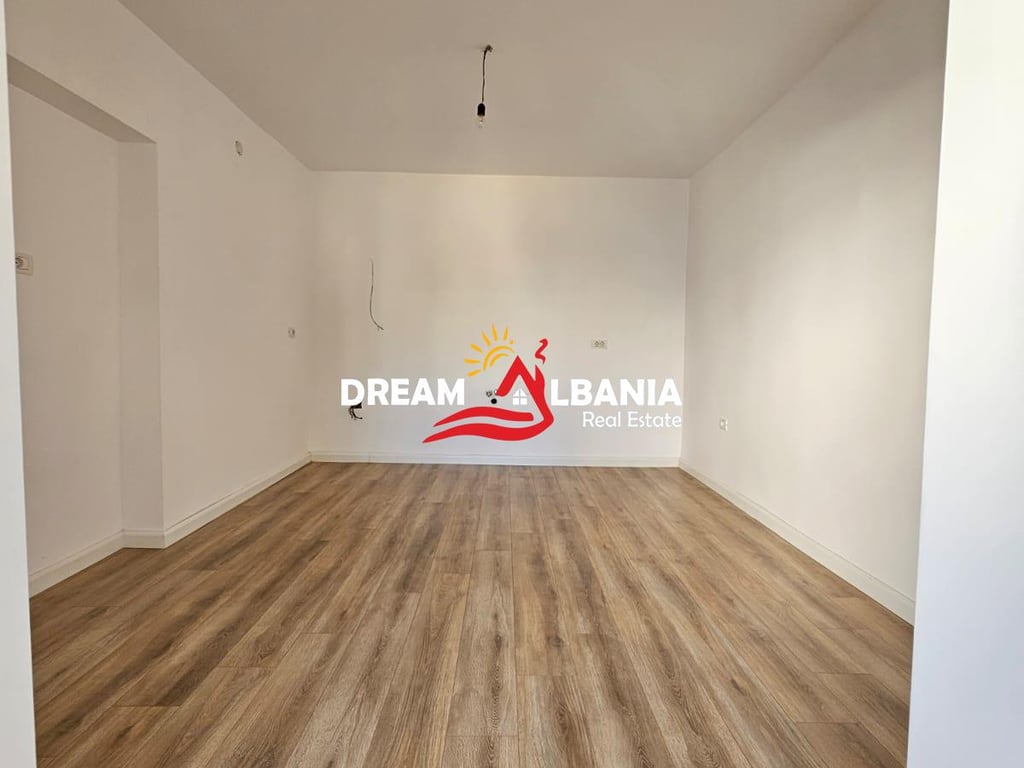 1+1 Apartment for Sale in the 21st of December Area, near Mozzico in Tirana (ID 4119417)