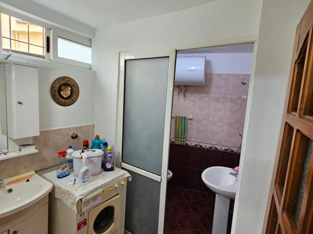Myslym Shyri, appartamento 2+1 (500 Euro), vicino al mulino