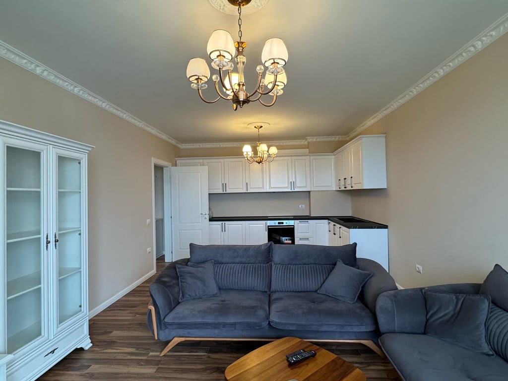 Apartment luksoz i mobiluar per shitje.