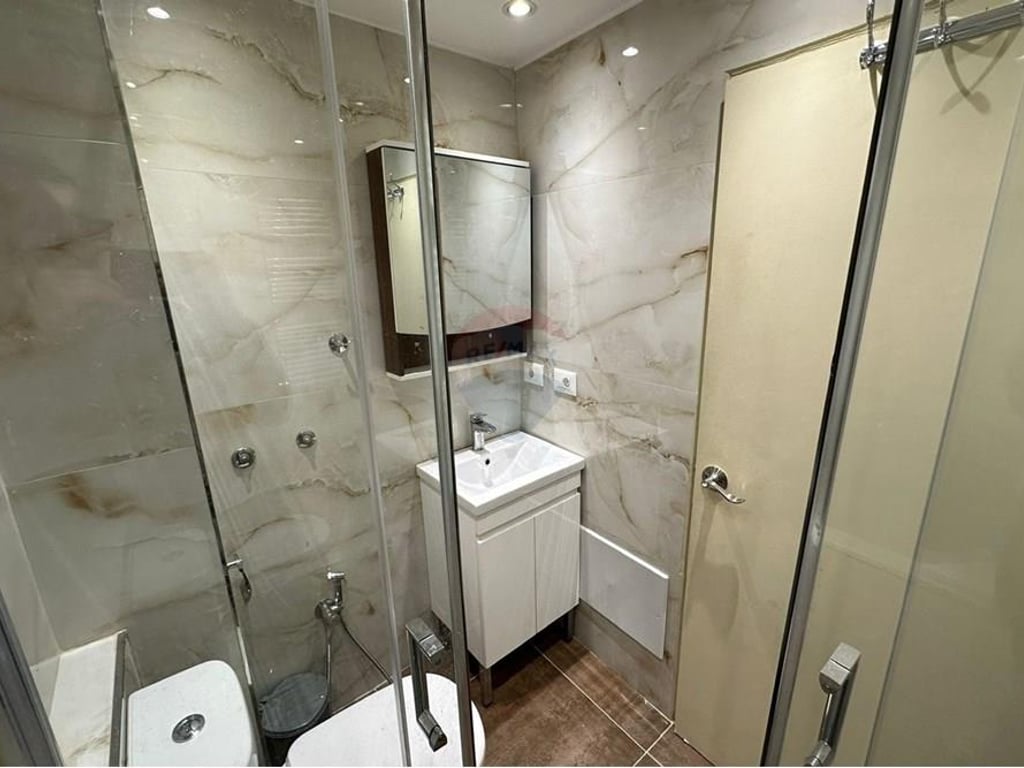 Jepet me qira apartament 2+1 ne Myslym Shyr