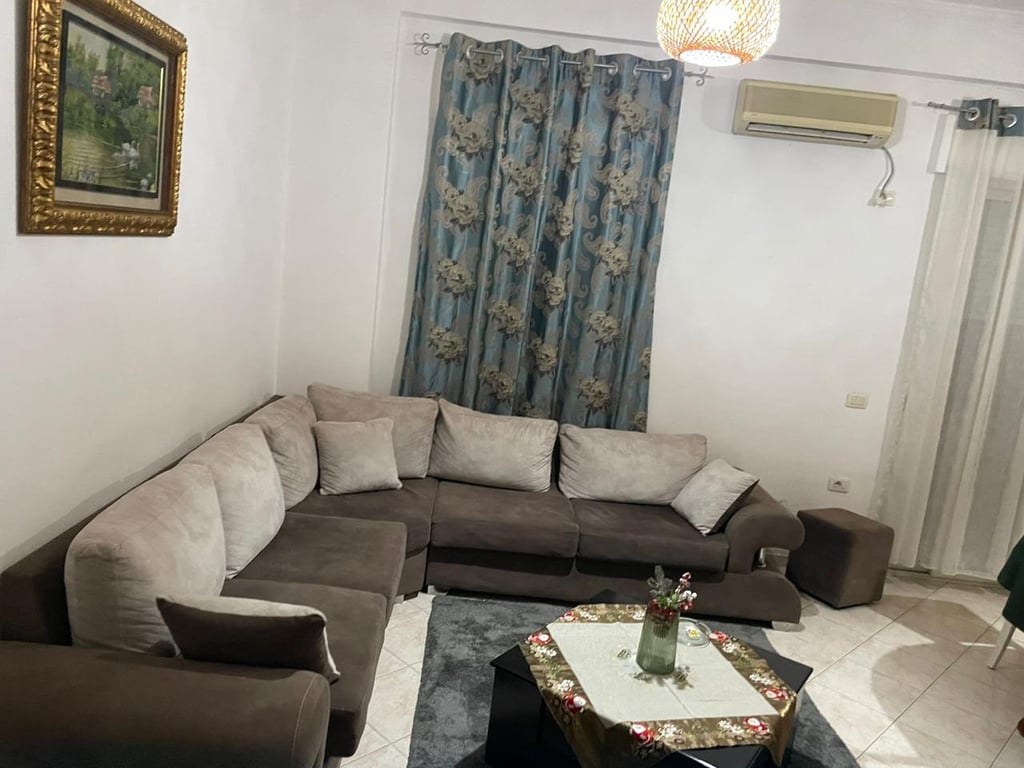2+1+2 Apartment for Rent, Bill Clinton Street near Coku Market 490,000 lek