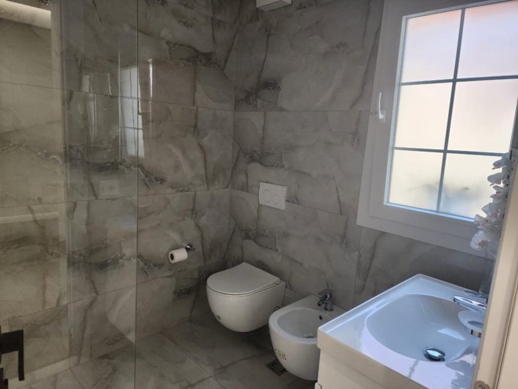 1+1 Apartment with Veranda for Rent, on Durrës Street, Tirana.