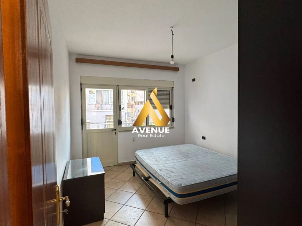 JEPET ME QIRA APARTMENT 2+1+2 TUALETE 21 DHJETORI, TIRANE