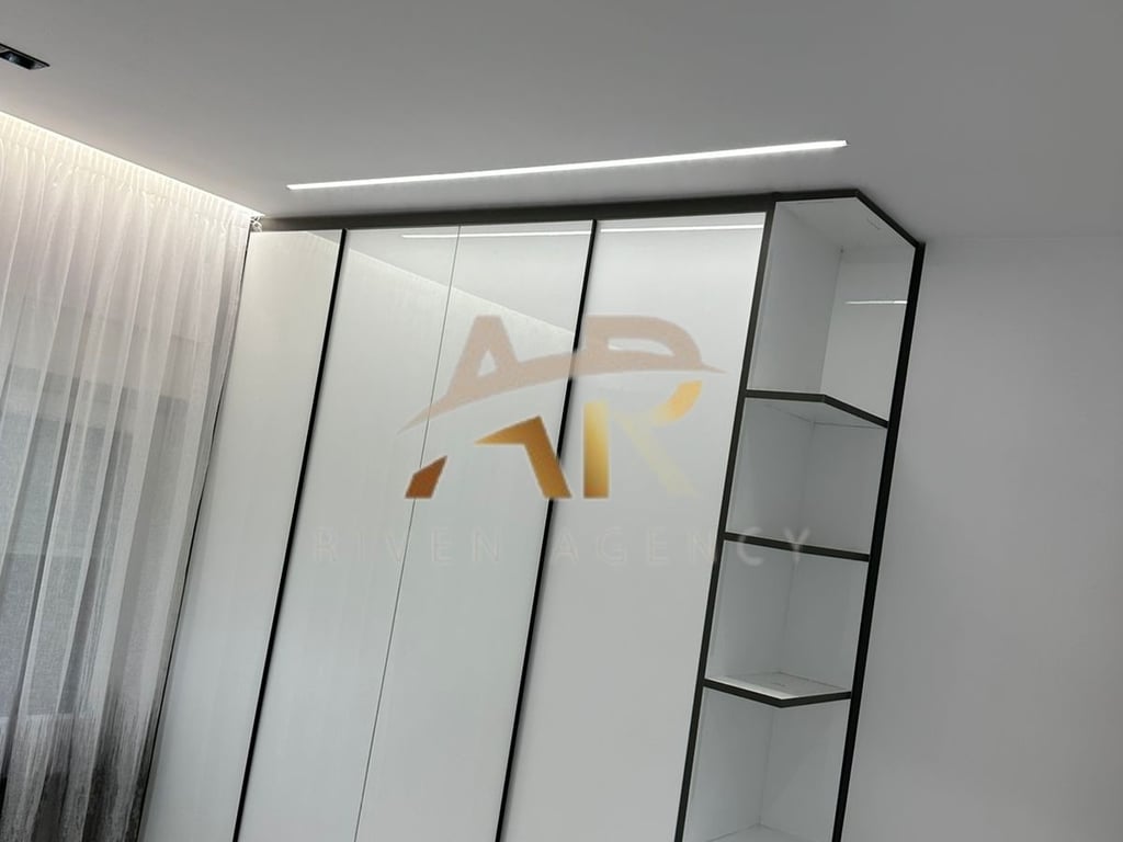 Jepet apartament me qera 2+1 Bllok