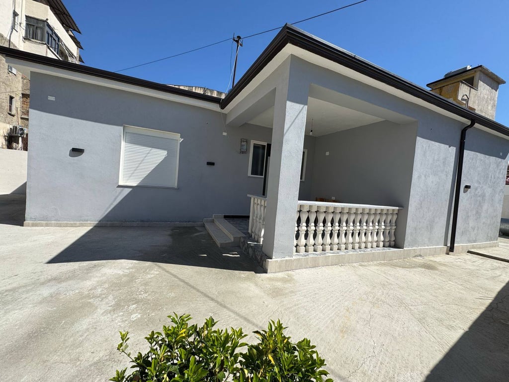 🔥Shitet shtepi private,me dalje ne shetitoren kryesore"Josif Budo",Kavaje 🔥