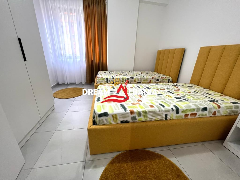 Affittasi appartamento 2+1+2 con posto auto incluso nel prezzo, presso la Residenza Kodra e Diellit 2 (ID 42214983)