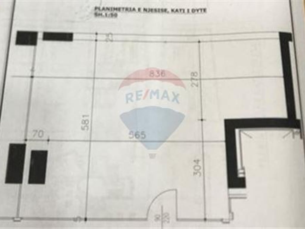 AMBJENT KOMERCIAL PER SHITJE NE ZEMER TE TIRANES !