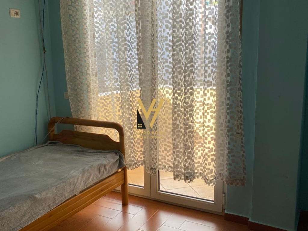 AFFITTASI APPARTAMENTO 2+1+2 BAGNI VICINO AL GIARDINO ZOOLOGICO 600 EURO