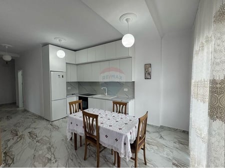 2+1 Apartment with Parking for Rent!