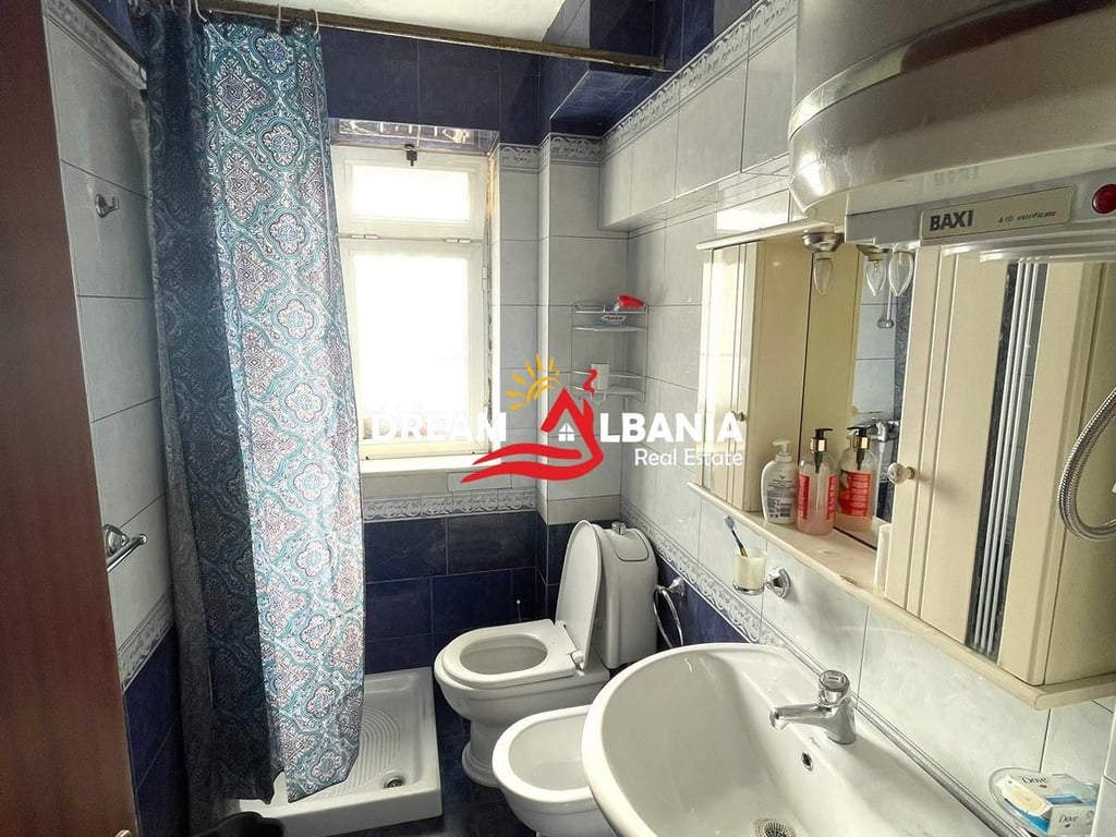 Apartament 2+1 me qera ne qender tek Rruga e Durresit.ID (4229342)