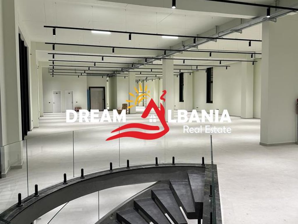 Godine Biznesi Multifunksionale me Qera ne Mezez, Tirane (ID 4281281)