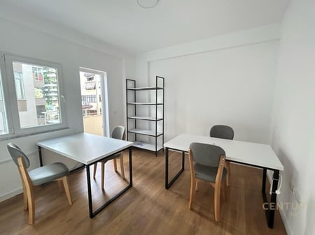 ✨ Zyrë me Qira në Rrugën e Elbasanit – 60 m²