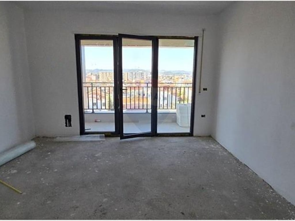 Vendesi appartamento 1+1, Bulevardi i Ri