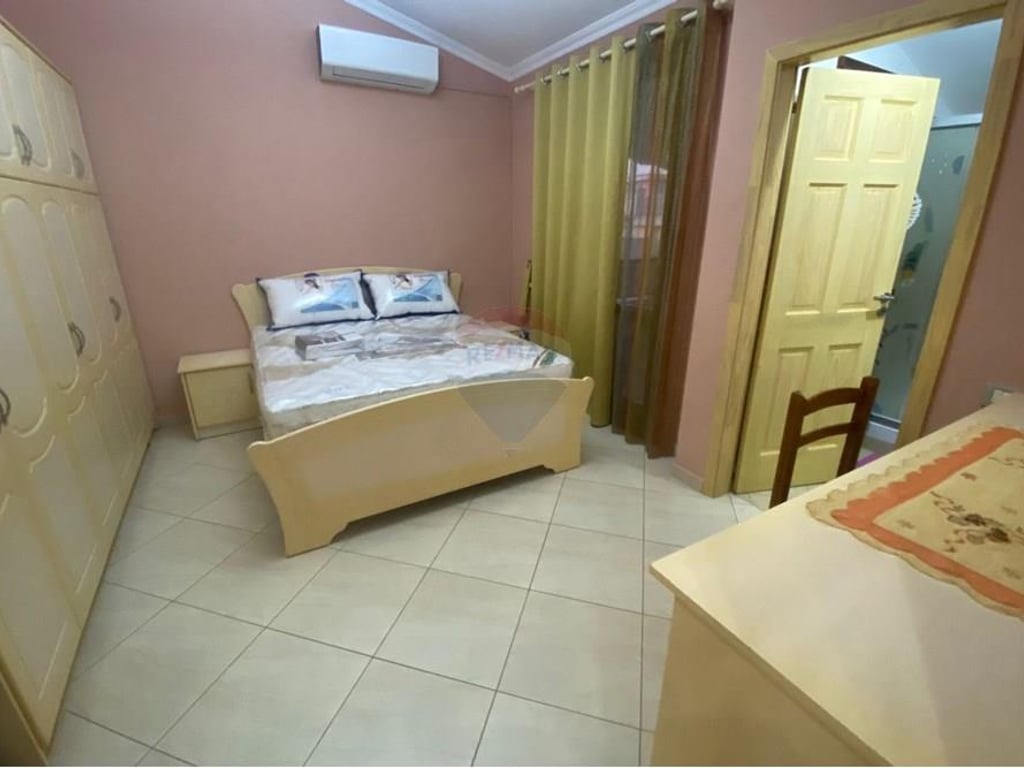2+1+2 Apartment for Rent at the Botanical Garden