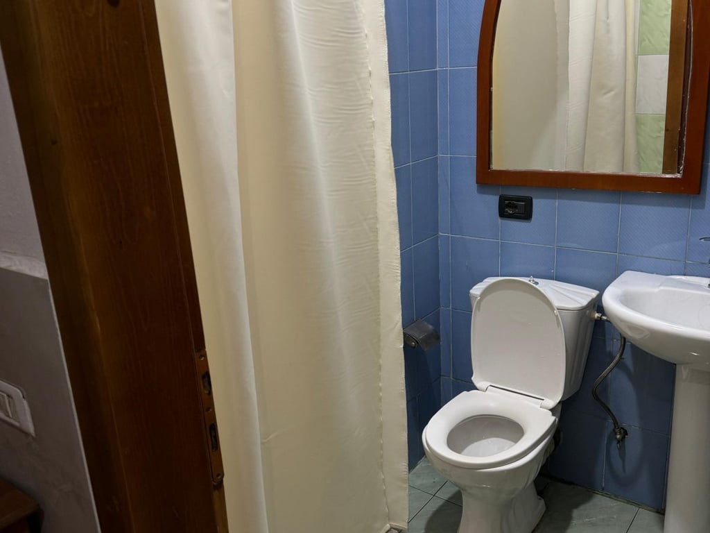 Affittasi appartamento 3+1+2, Astir vicino al Grand Hotel 500 euro.