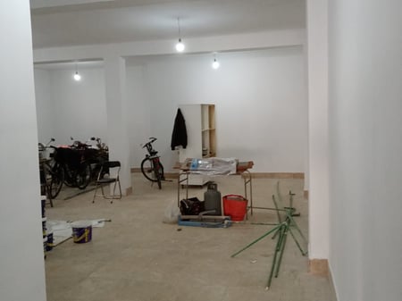 Business space for rent, Electric Market
