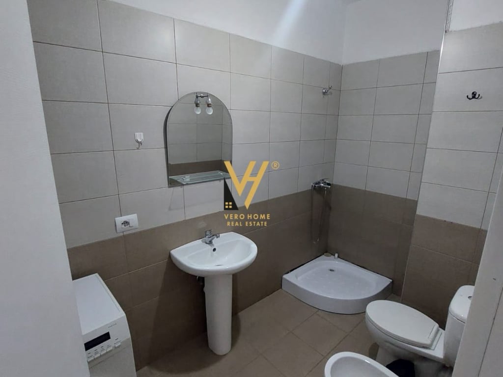 APARTMENT FOR RENT 2+1+2 AT UNAZA E RE 50,000 LEK