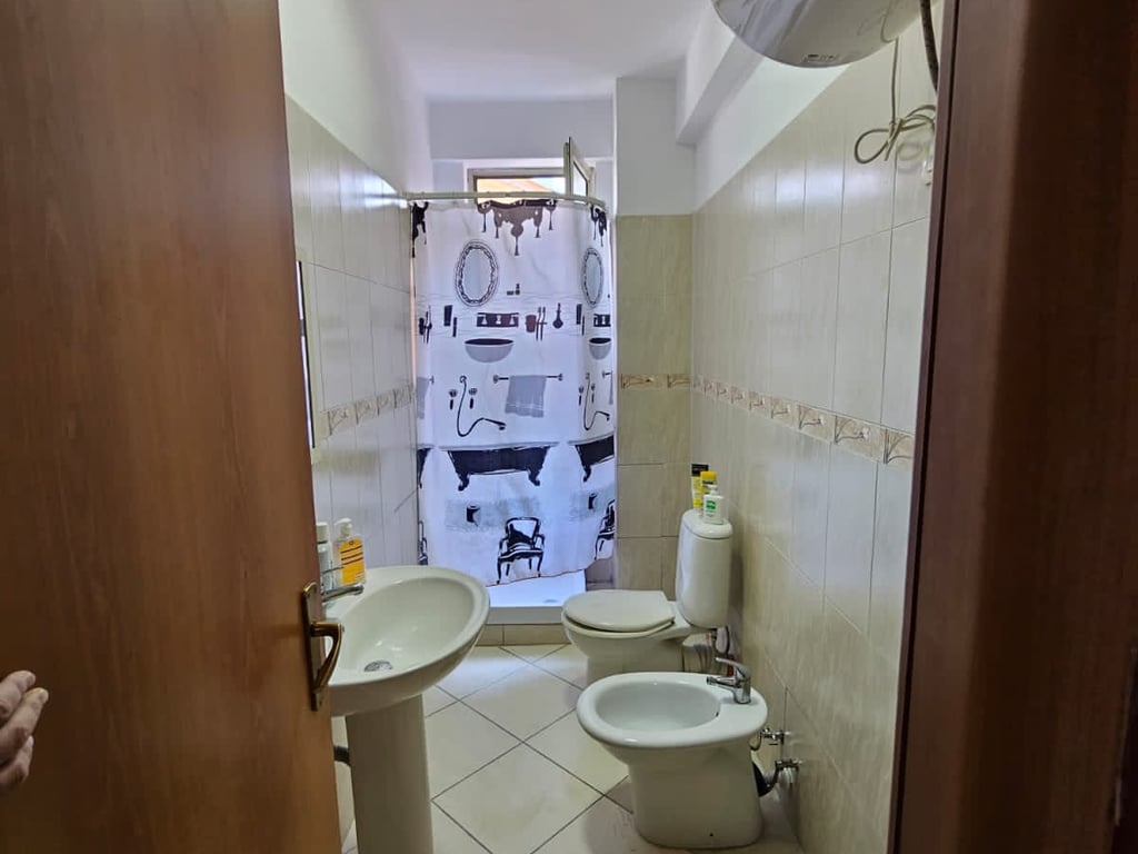 2+1, partially furnished, zoo garden, 450 euros