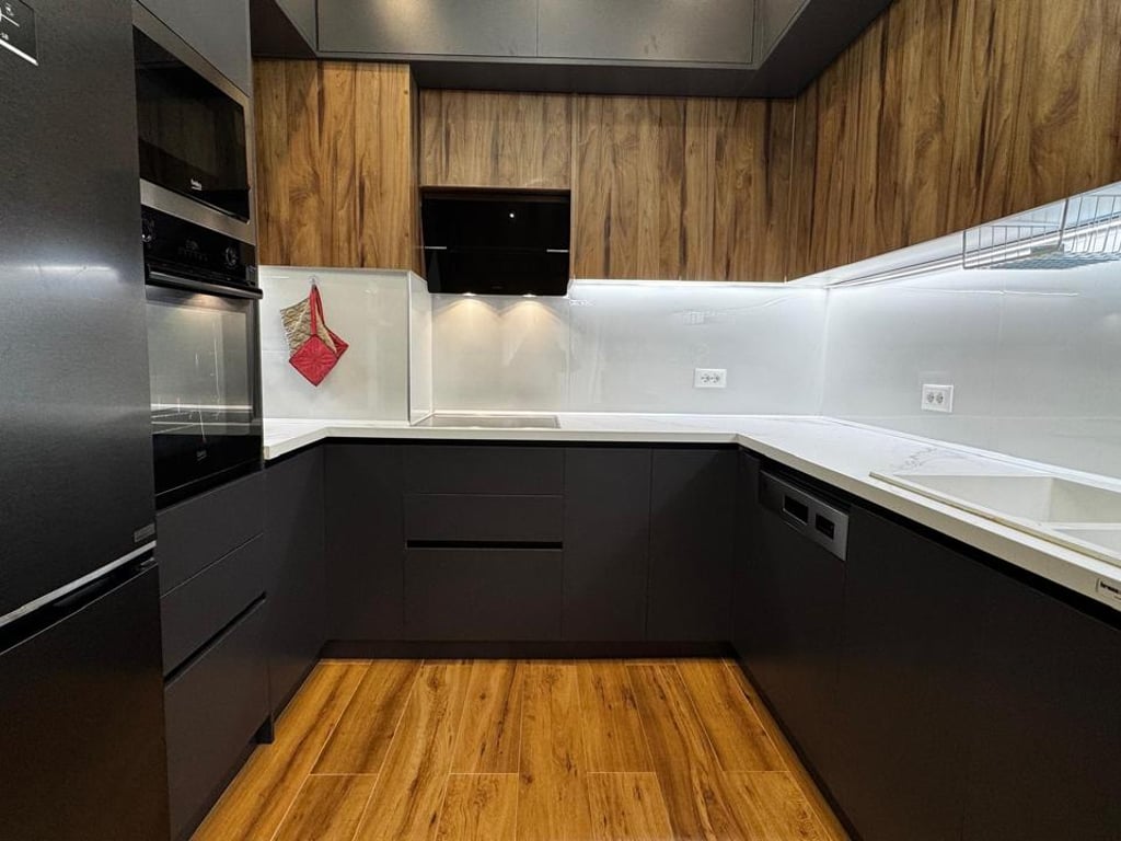 A 2+1 apartment is for rent at the former Aviation Field for 750 euros.