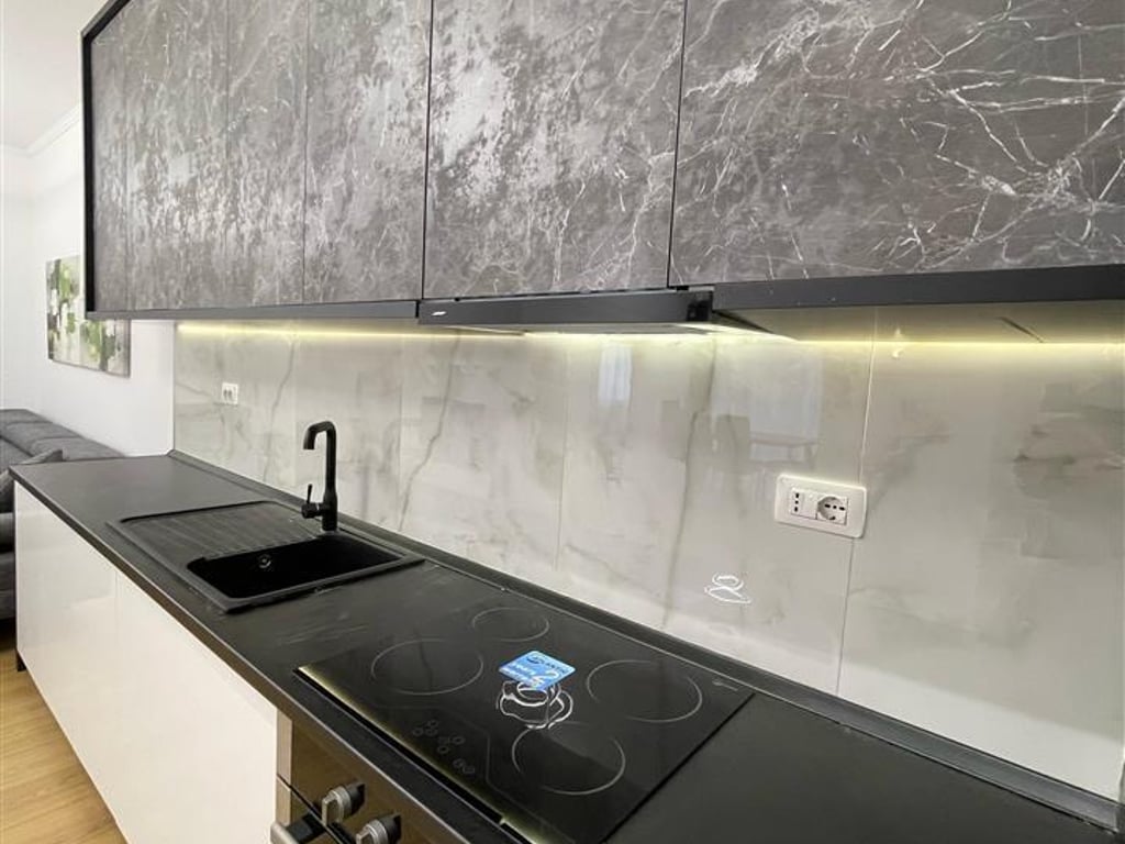 🏡 Vendesi appartamento 2+1+2 in Via Dritan Hoxha