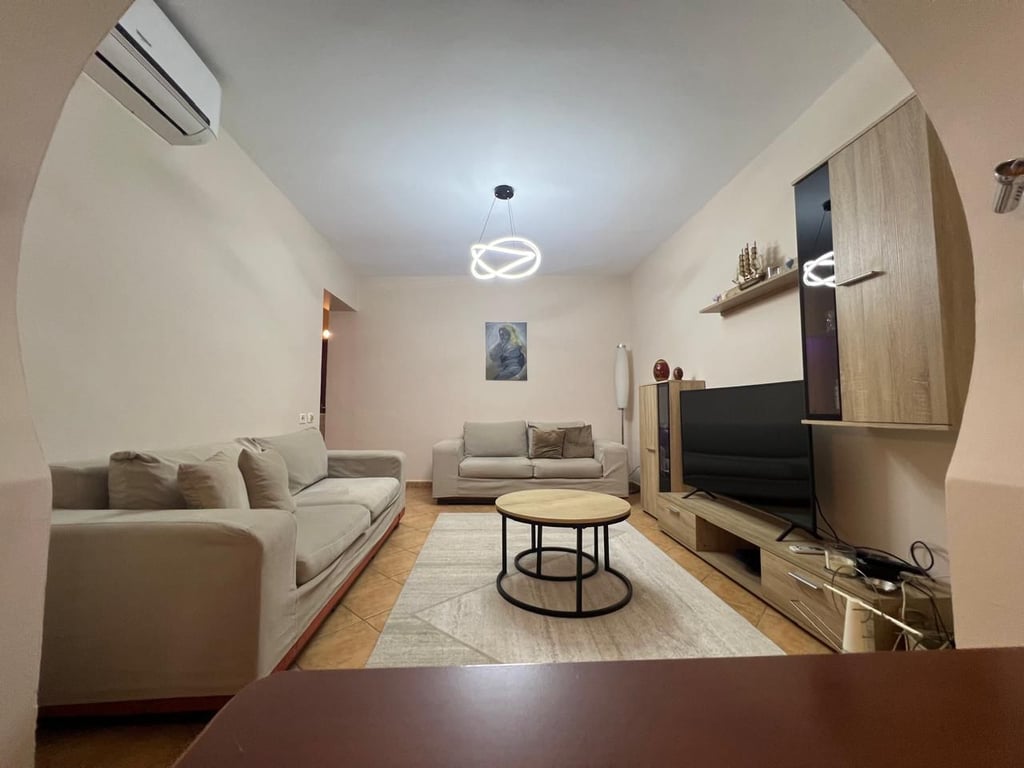 Apartment 2+1 for rent in Myslym Shyri.