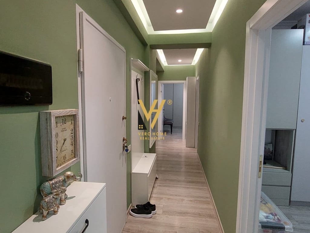 AFFITTASI APPARTAMENTO 3+1+2 A SELVIA, CENTRO 1.000 EURO