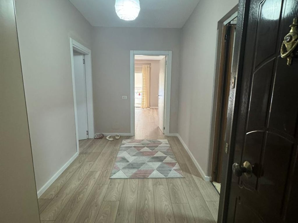 Apartament 2+1 per qera ne Fresk