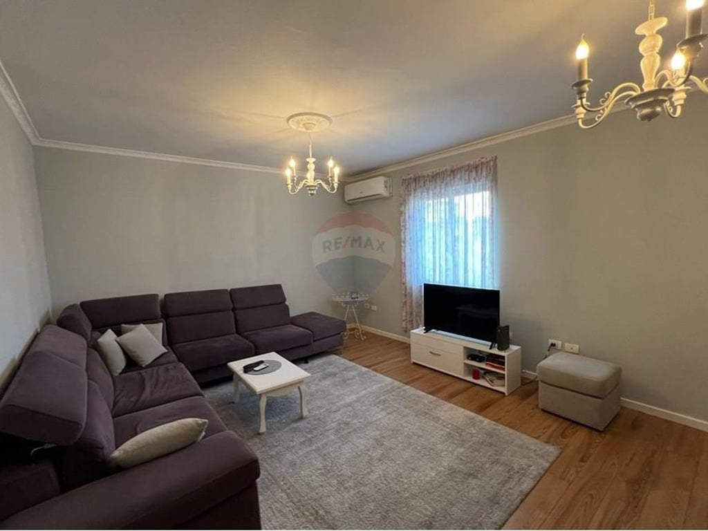 Apartament 1+1 me qira tek Rruga Fortuzi