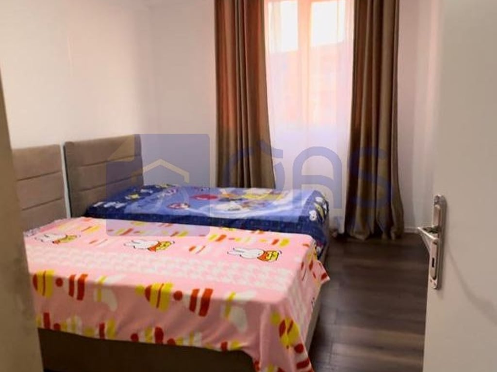 A 2+1 apartment is for rent in Shkoze.