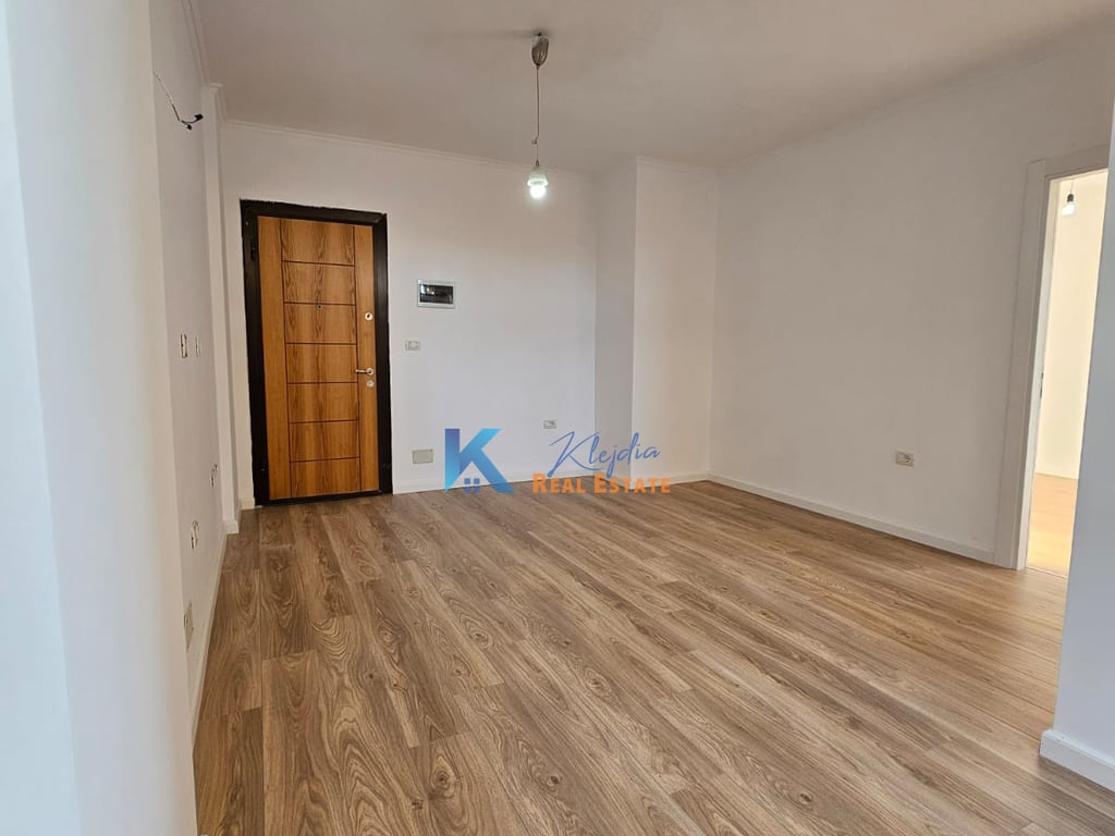 ZYRE PER QIRA PRANE KOMPLEKSIT SQUARE21