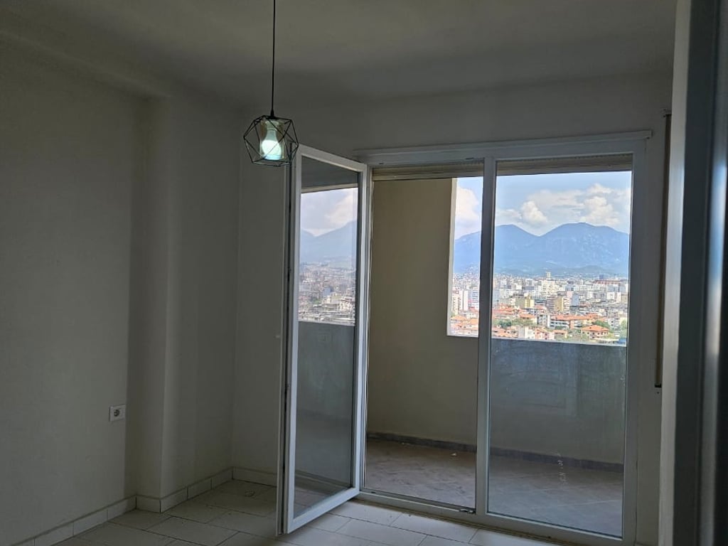 1+1 apartment for rent in Golden Park.