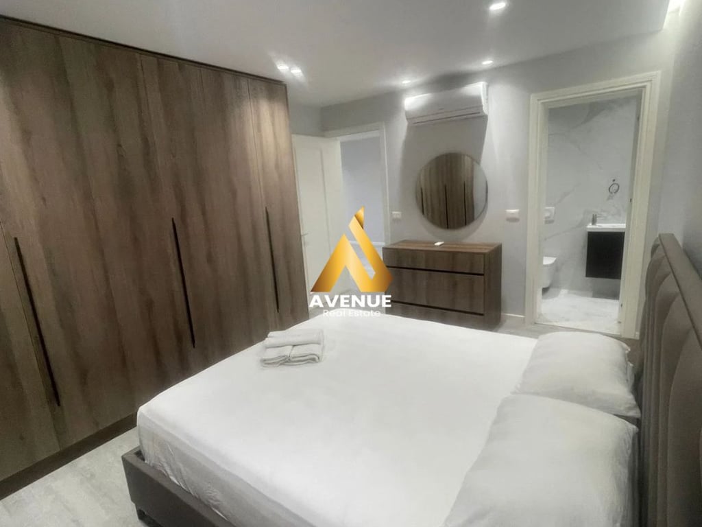 Super Vilë Luksoze me qera Rruga e Elbasanit, Pranë Sofrës së Ariut, Tiranë