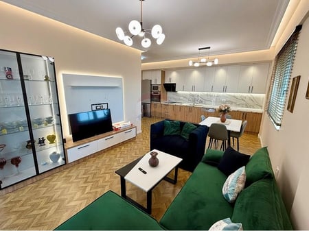 Apartment - For Rent - Aviation Field + parking spaces