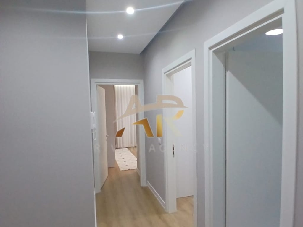 Jepet me qera shtepi 2+1 tek Ish Fusha e Aviacionit