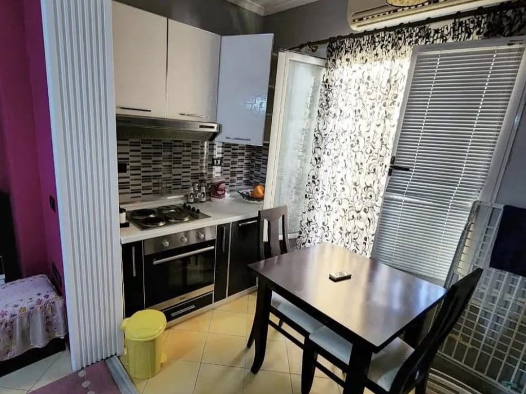 Garsoniere me qira prane Kopshtit Botanik